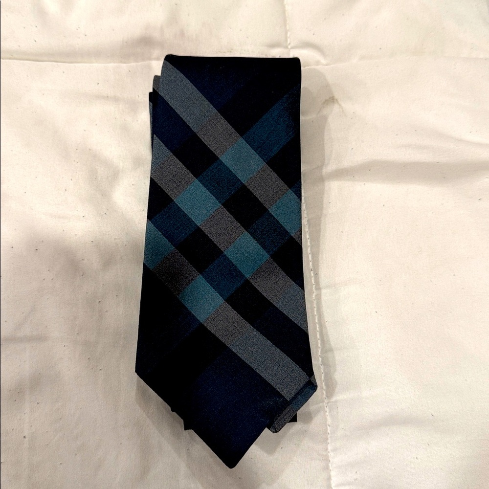 BURBERRY - tie